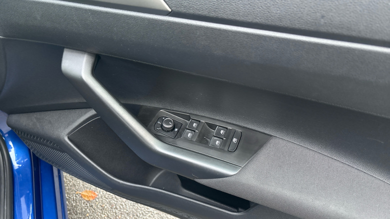 Volkswagen Polo 1.0 TSI 95 SE 5dr DSG Petrol Hatchback